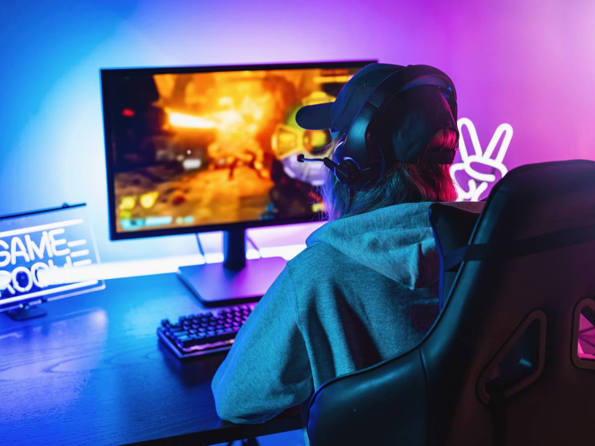 Gracz w trakcie gry. Obrazek w artykule Darmowe gry MMO PL